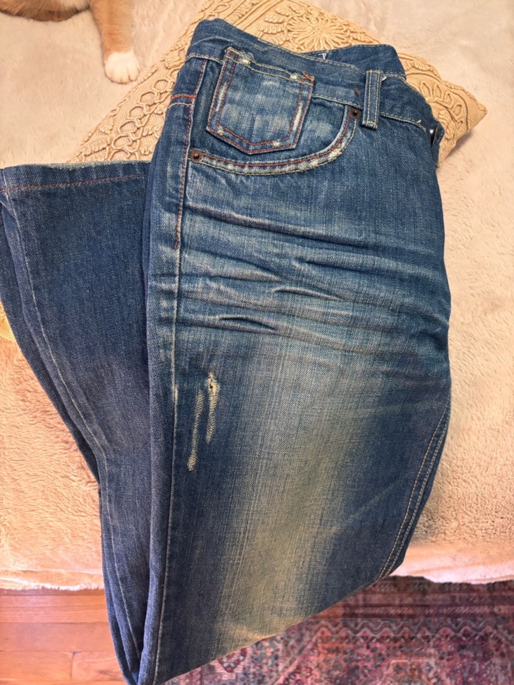 Women's Flare Jeans in Medium Blue Wash